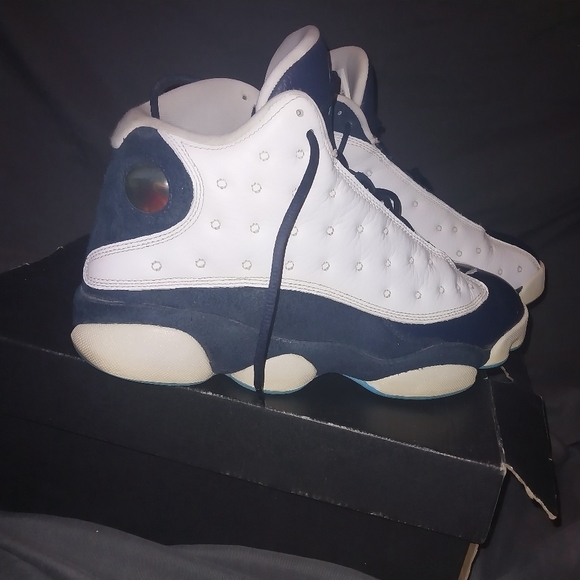 Nike Air Jordan 13 Retro Obsidian - Picture 2 of 5